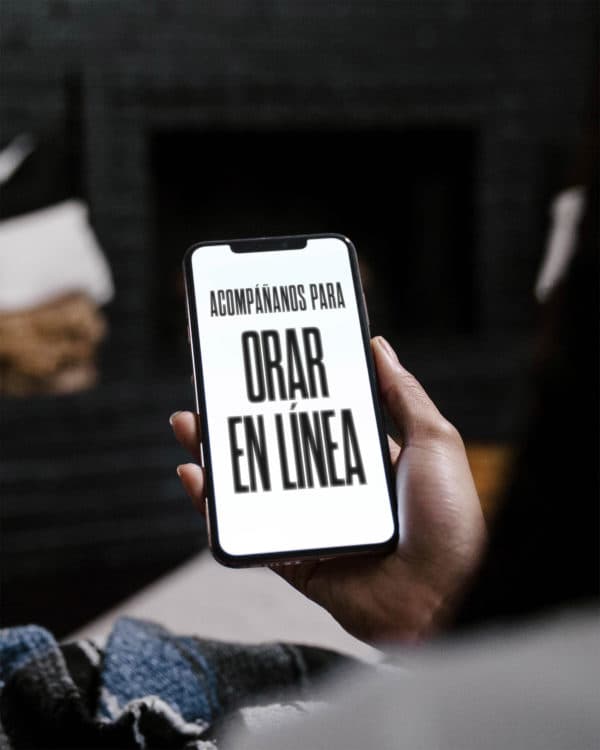 Acompáñanos para orar en línea