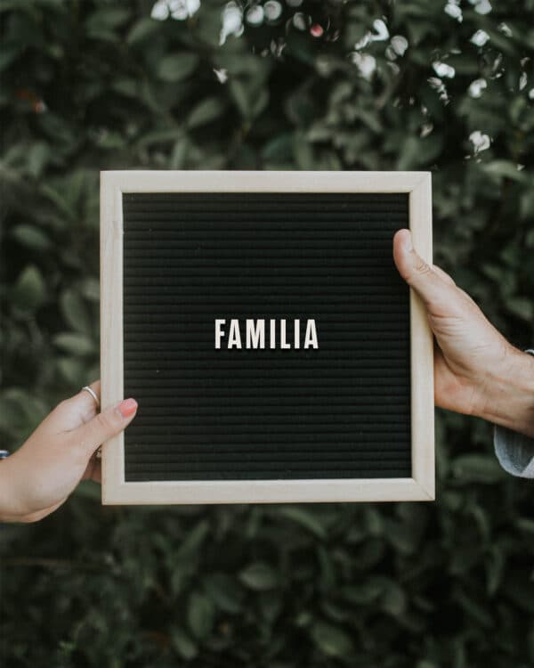Familia