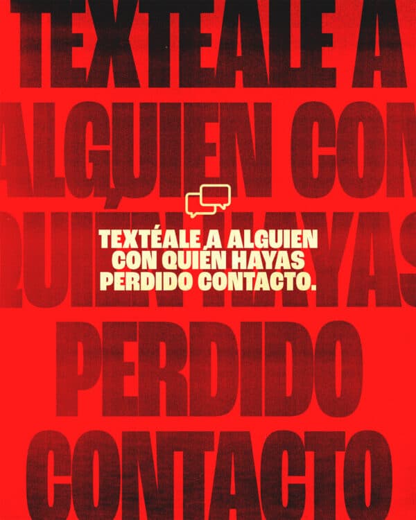 Textéale a alguien con quién hayas perdido contacto.