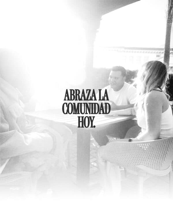 Abraza la comunidad hoy.
