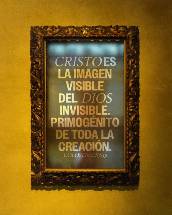 Cristo es la imagen visible del Dios invisible. Él ya existía antes de que las cosas fueran creadas y es supremo sobre toda la creación. - Colosenses 1:15